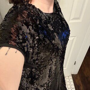 Zara black sequin dress L Tshirt cut keyhole neck flutter sleeves worn once NYE